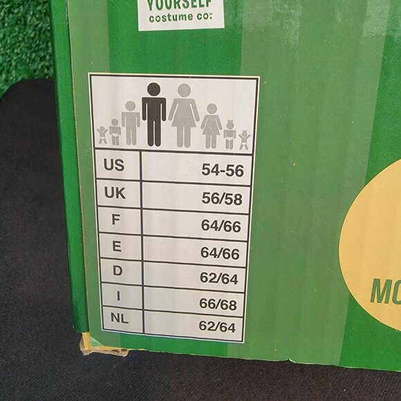 Classic Santa Suit 7 Piece by Suit Yourself Costume Co Plus Size XXXL(54-56) - Picture 8 of 9